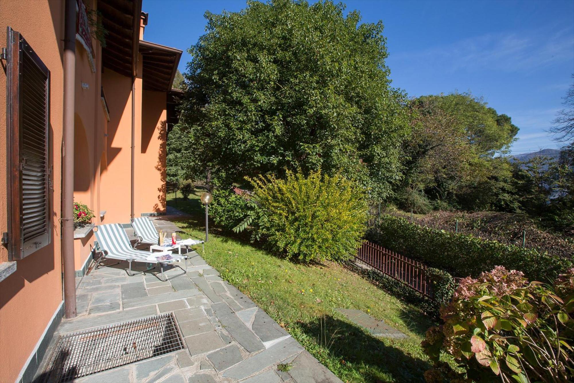Menaggio Poggio Fiorito Loggetta Apartment Екстериор снимка